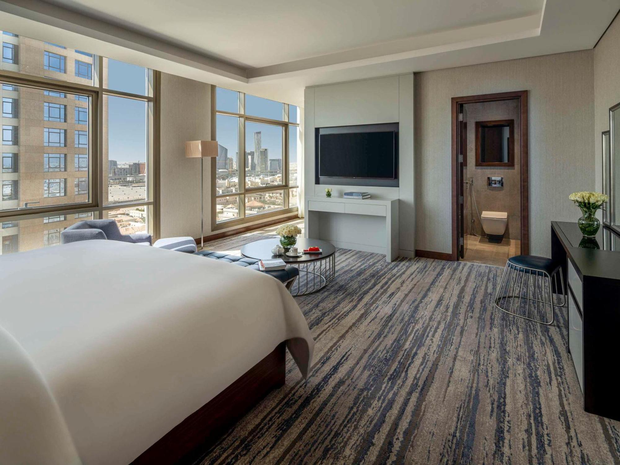 Movenpick And Residences Hotel 5*