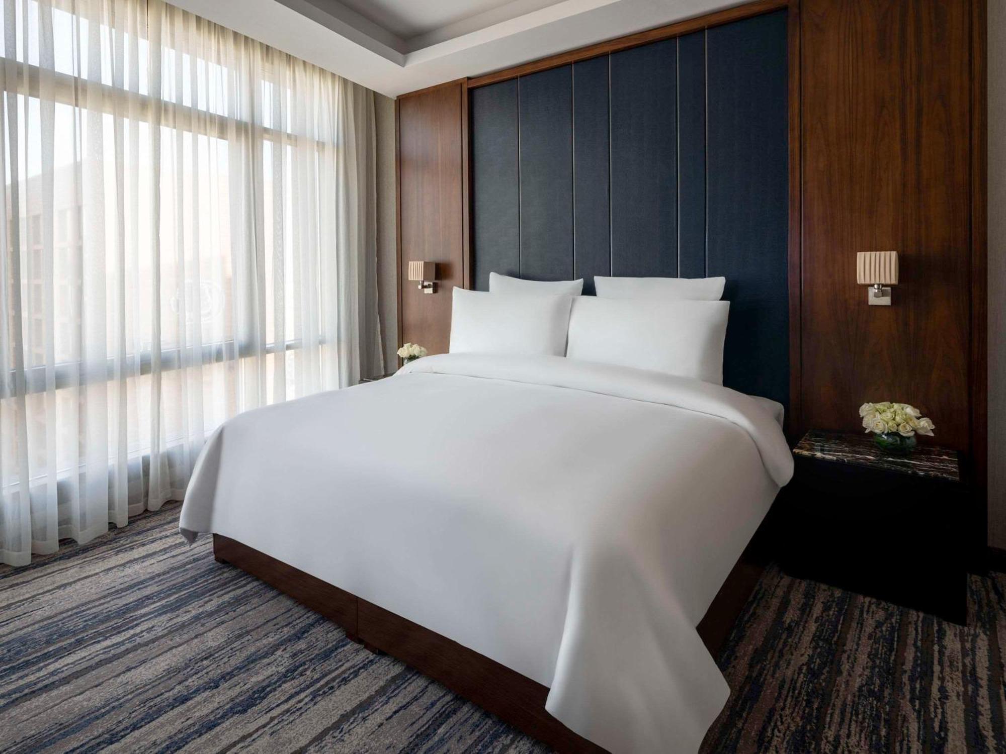 Hotel Movenpick And Residences